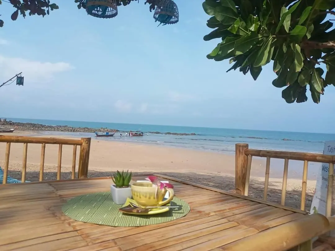 Lazy Days Bungalows Ko Lanta 3*,  Thaiföld