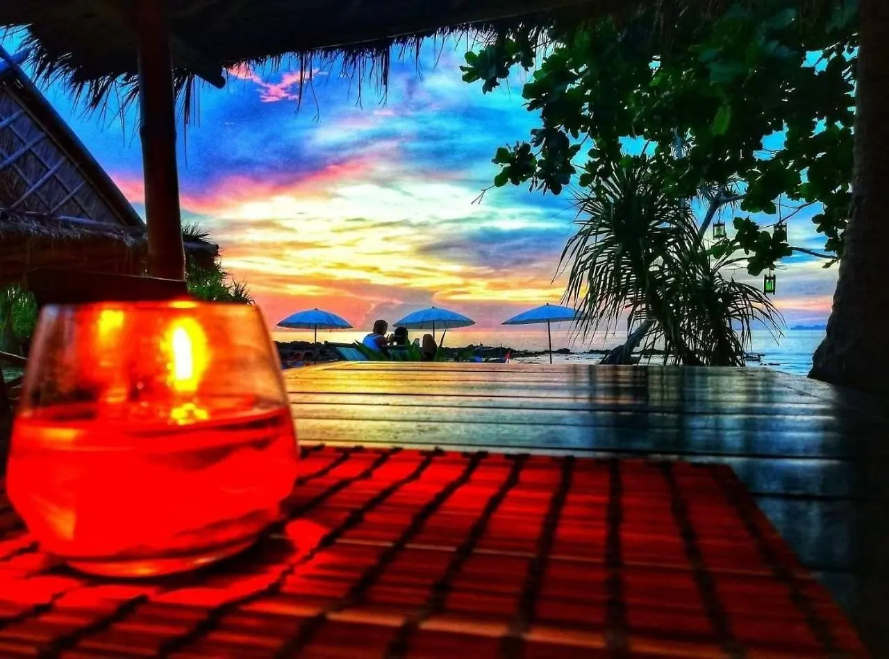 慵懒时光简易别墅旅馆 Ko Lanta